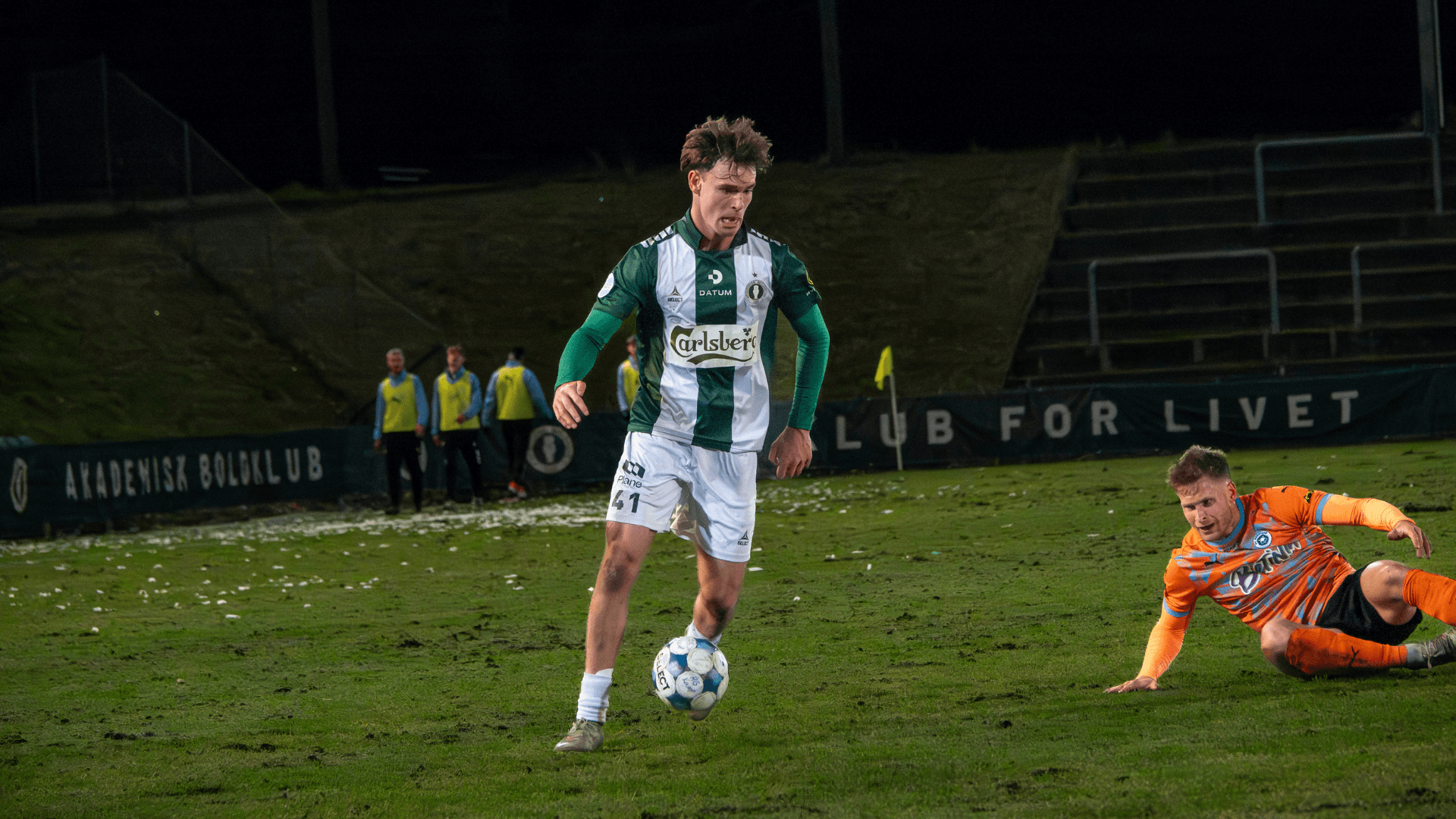 AB FORLÆNGER KONTRAKTEN MED TOBIAS HAGELTORN