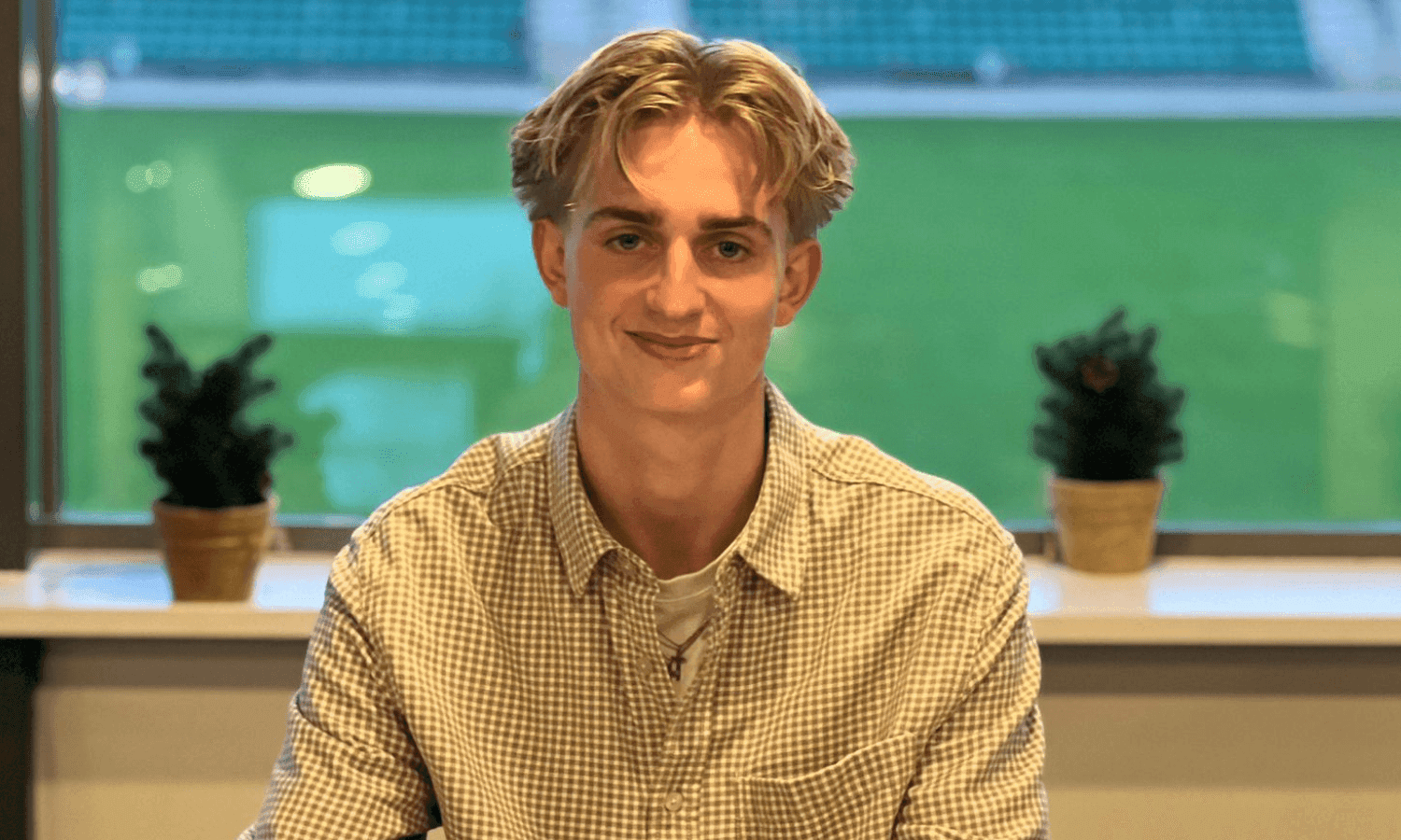 AB skriver første professionelle kontrakt med akademi-midtbanespiller Alfred Horup